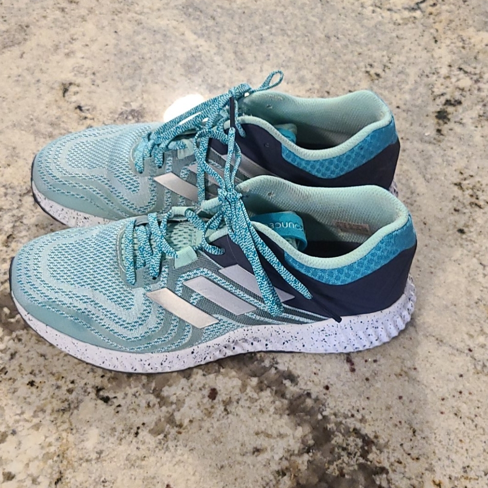 Adidas Aerobounce